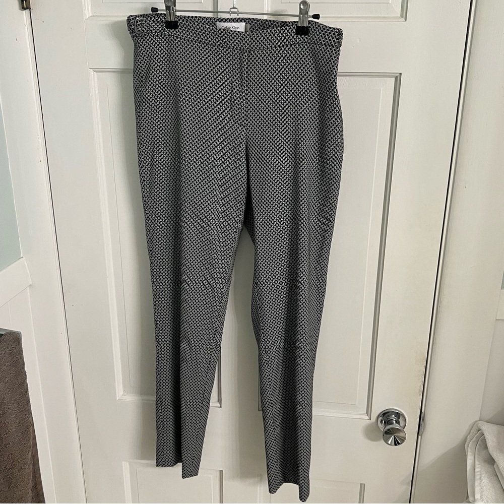 Calvin Klein Cropped Pants